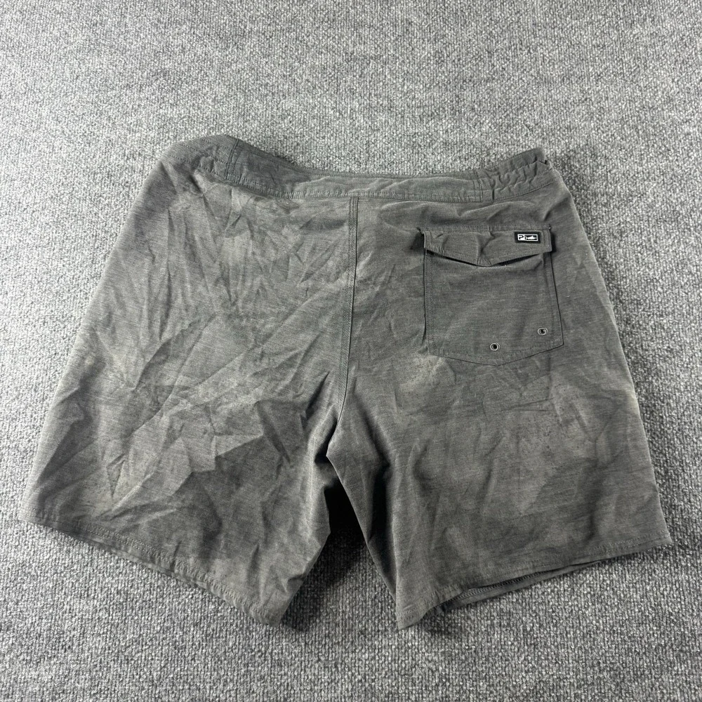 Pelagic Swim Shorts Mens 38 Gray Camo 9 Inseam Stretch Fishing Board Trunks